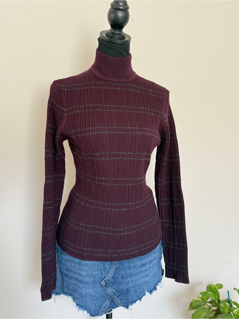 Vintage Rena Rowan Ribbed 100% Merino Wool Sweater in Deep Burgundy